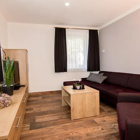 Haus Arnold - Und 民宿