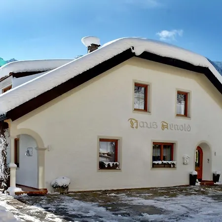 Haus Arnold - Und *